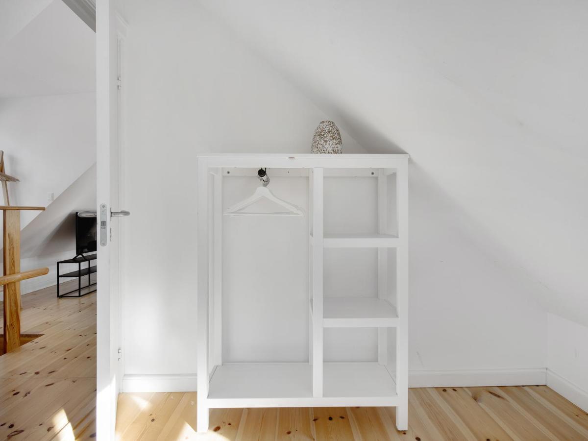 Sanders Saint - Loft One-bedroom By The Charming Canals