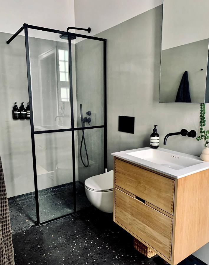 Christianshavn Canalside Luxury *