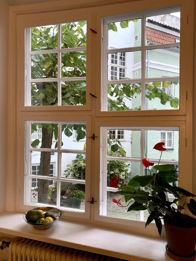Apartment Christianshavn Canalside Luxury