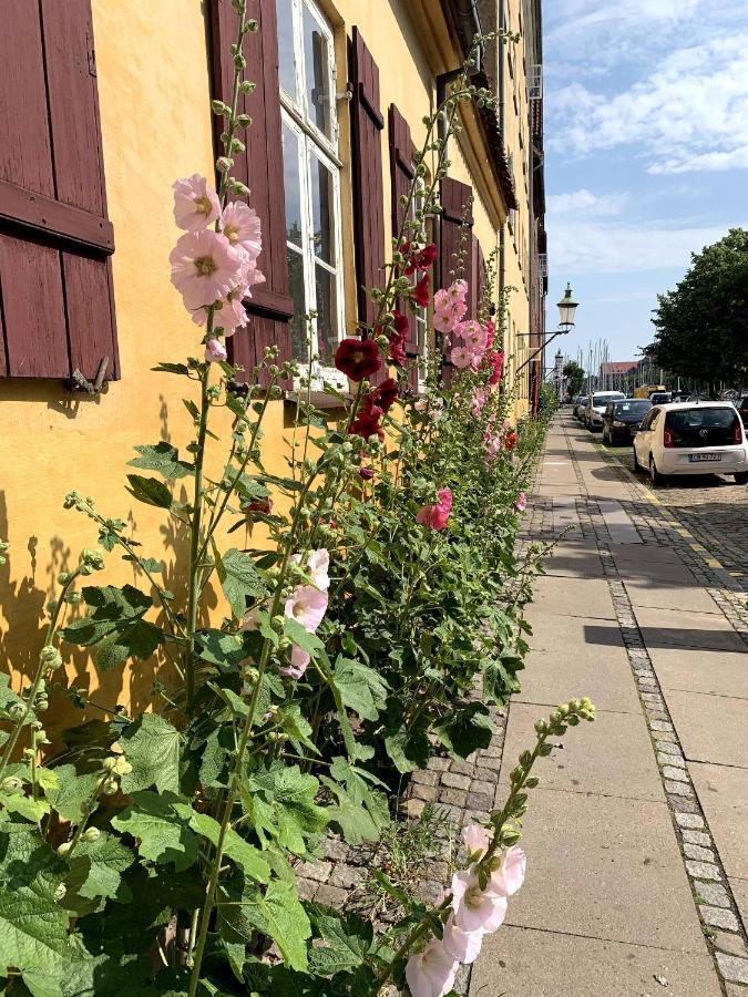 Christianshavn Canalside Luxury *