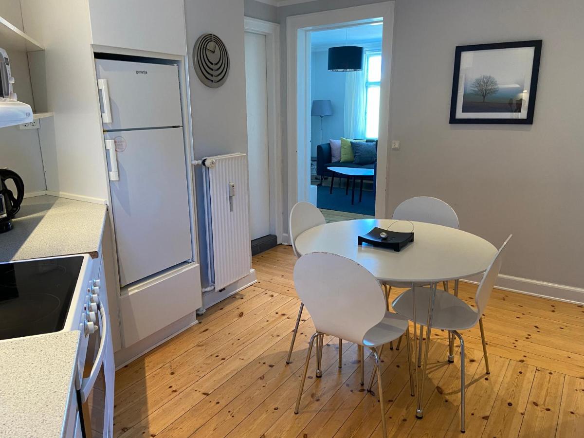 Bright 2-bedroom In Elegant Osterbro Apartment Copenhagen