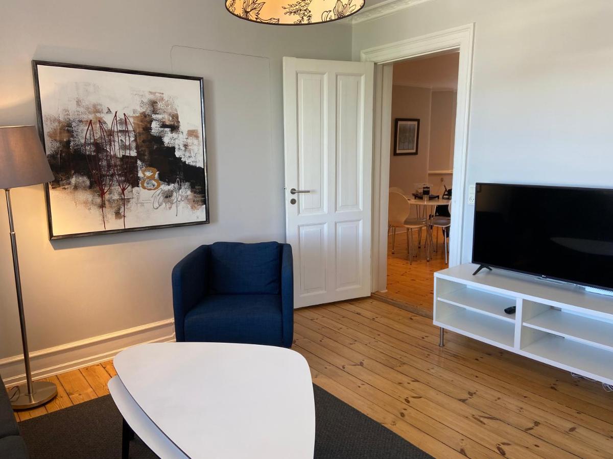 Apartment Bright 2-bedroom In Elegant Osterbro