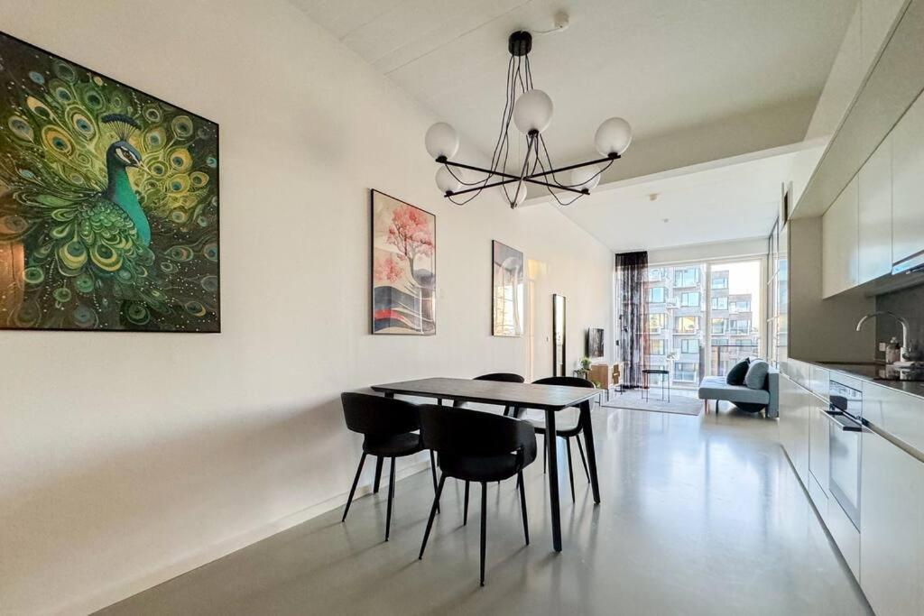 Chic Atelier With Breathtaking Waterfront Apartment *