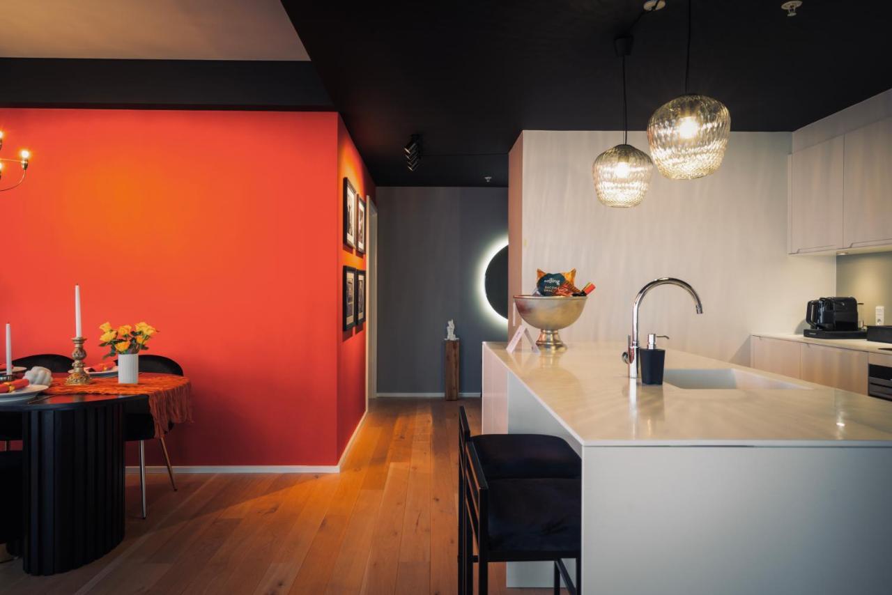 Bohr Apartment *