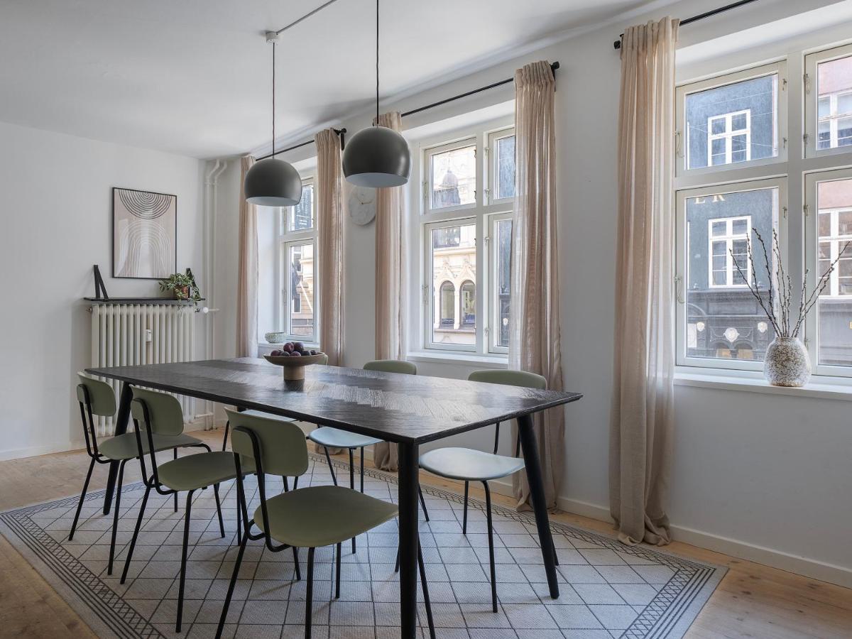 Sanders Main - Popular Two-bedroom Duplex Next To Magical Nyhavn Copenhagen