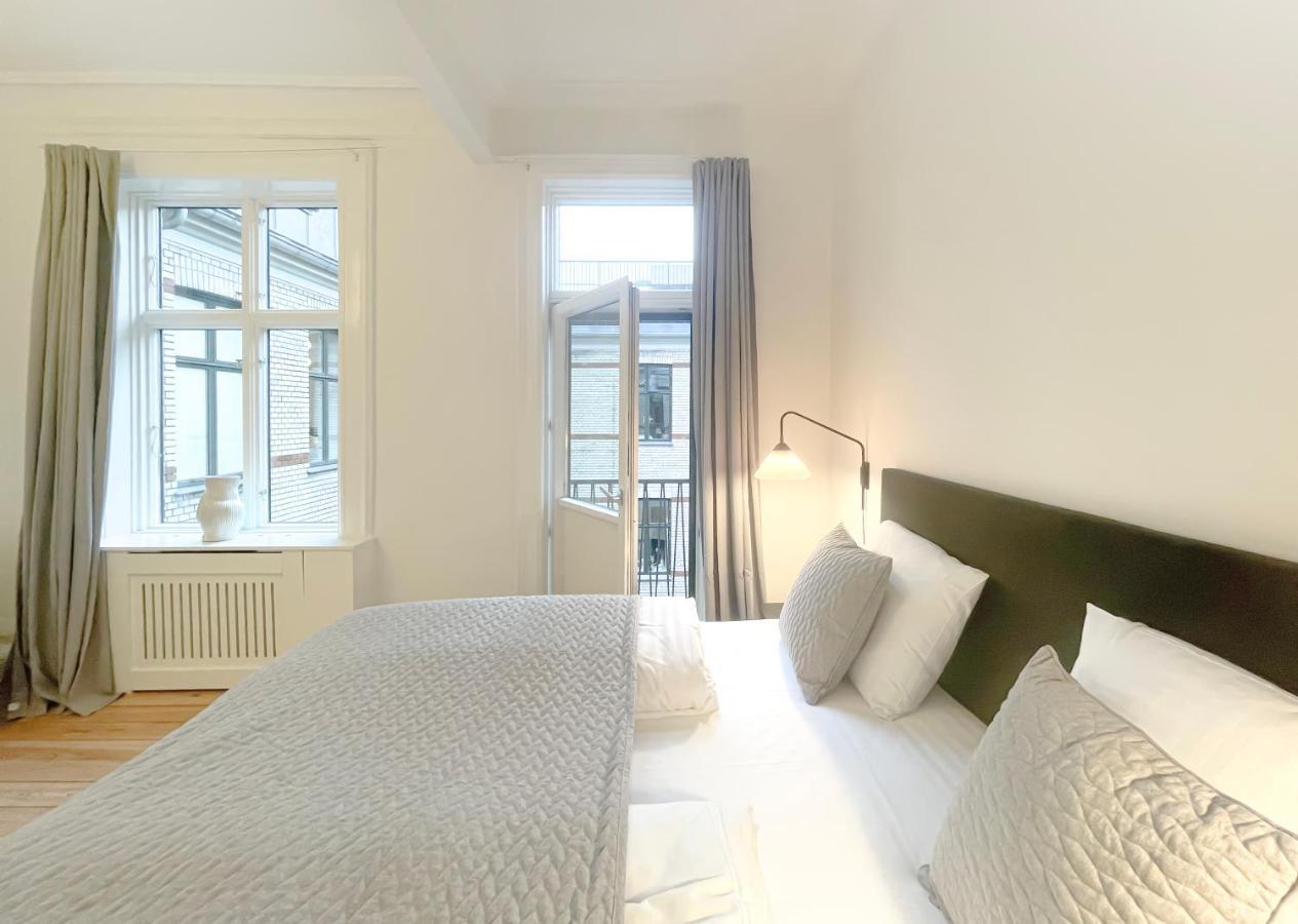 Large & Modern 4 Bedroom Flat * Copenhagen