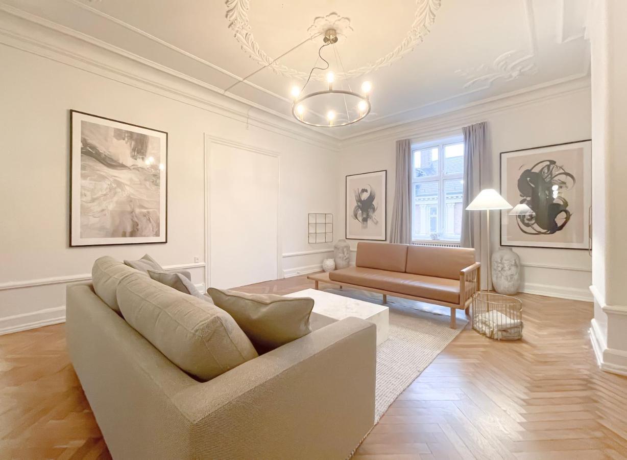 Apartment Large & Modern 4 Bedroom Flat