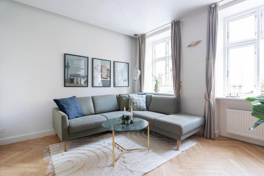 Extravagant-2 Bedrooms-bronze *