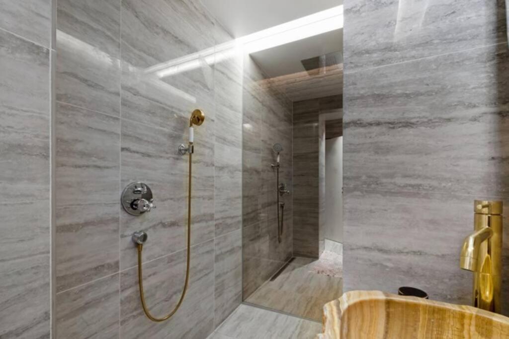 Extravagant-2 Bedrooms-bronze * Copenhagen