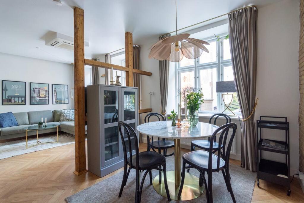 Extravagant-2 Bedrooms-bronze *
