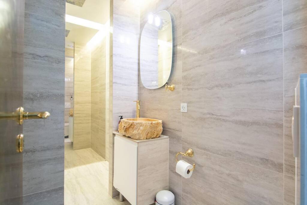 Extravagant-2 Bedrooms-bronze * Copenhagen