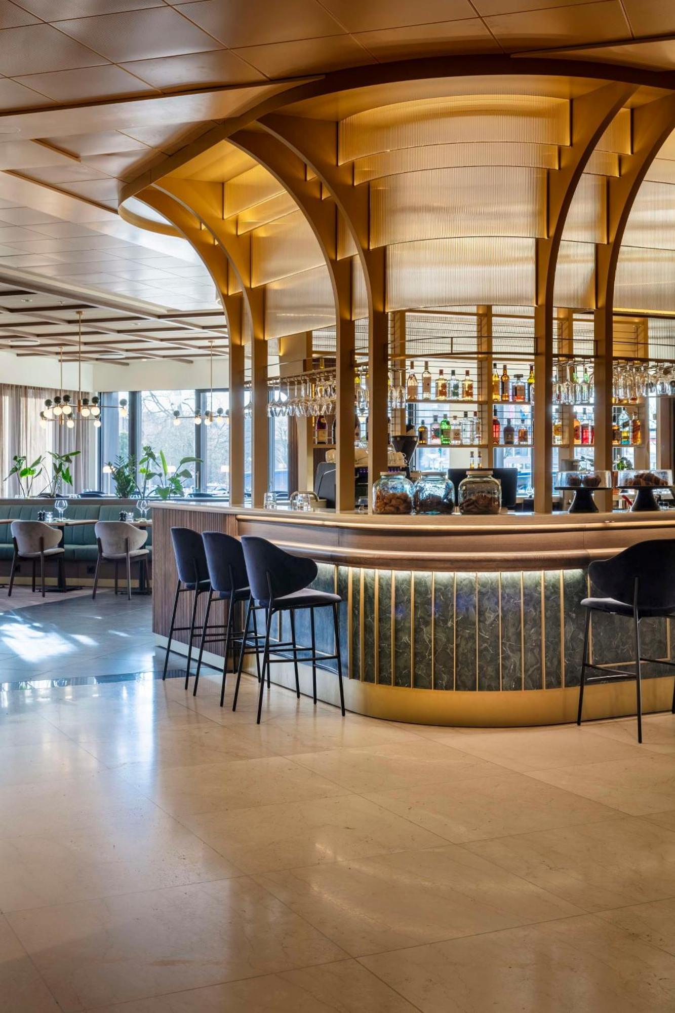 Radisson Blu Scandinavia Hotel, 4*