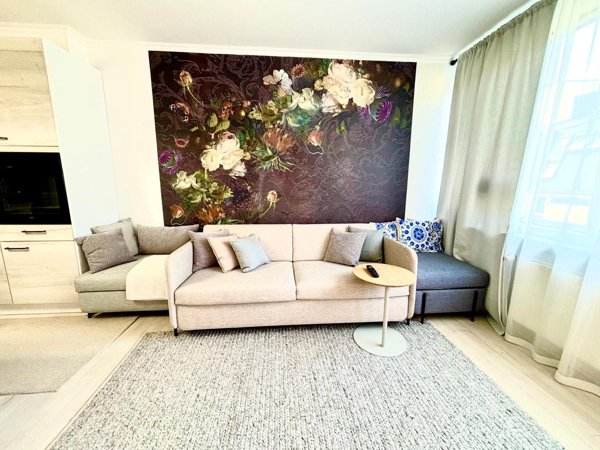 Lux Boutique Apt, Central, Canals And Metro Station Apartment