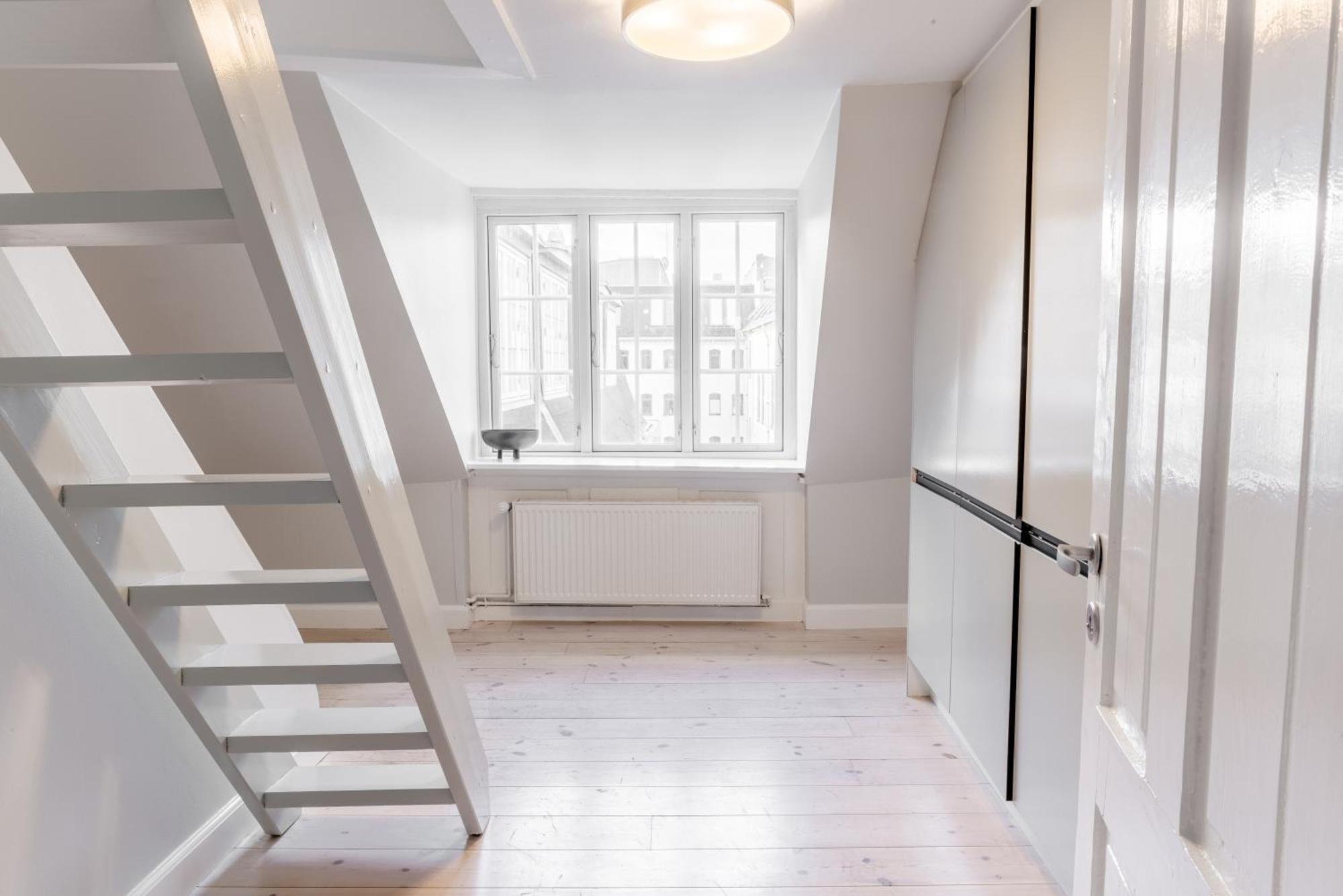 Penthouse W/rooftop Terrace In Latin Quarter Apartment *