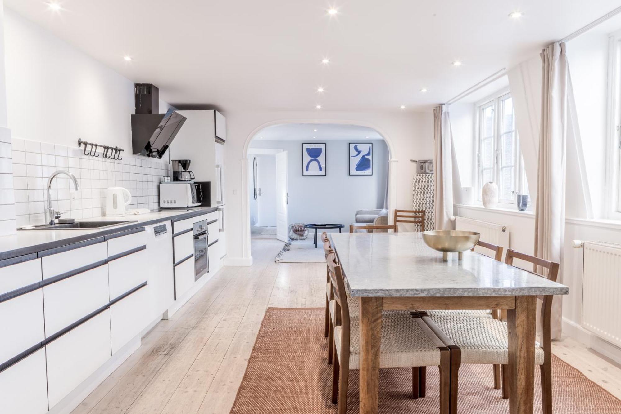 Penthouse W/rooftop Terrace In Latin Quarter Apartment