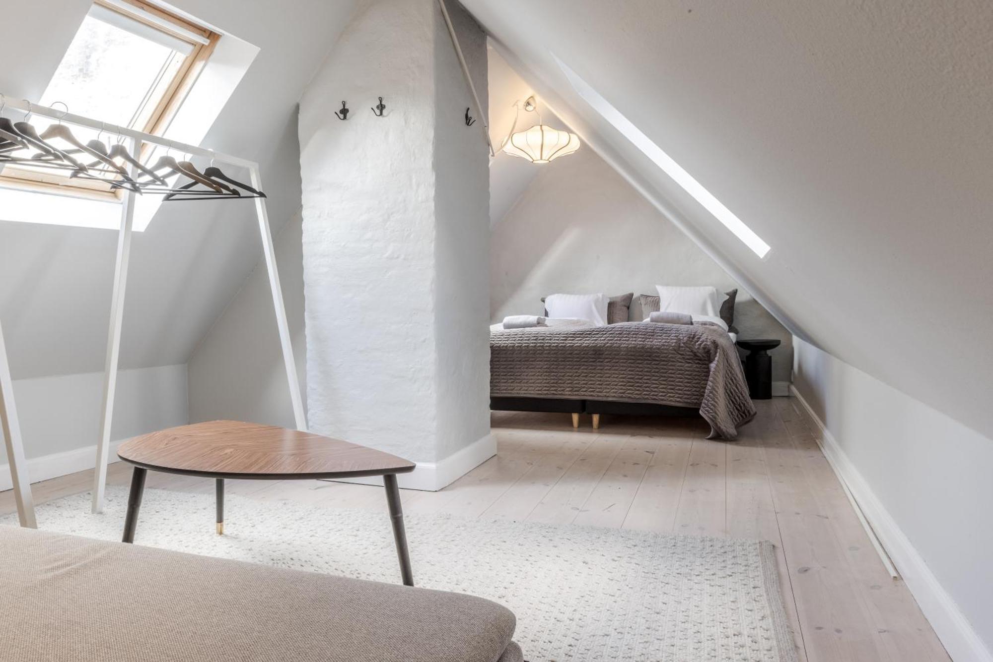 Apartment Penthouse W/rooftop Terrace In Latin Quarter