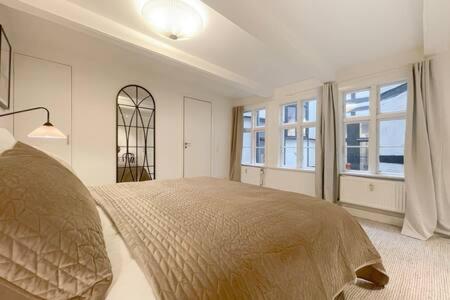 2br In Heart Of Cph Apartment