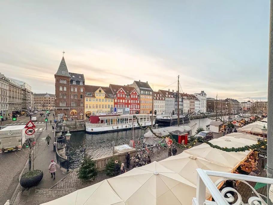Chic Flat In Vibrant Area By Canals *