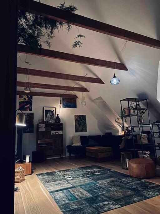 Penthouse: Delight Apartment