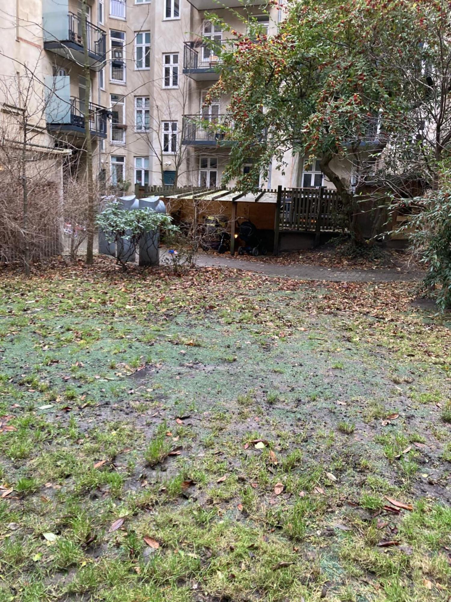 Huoneisto 400 M From Metro Modern Cozy *