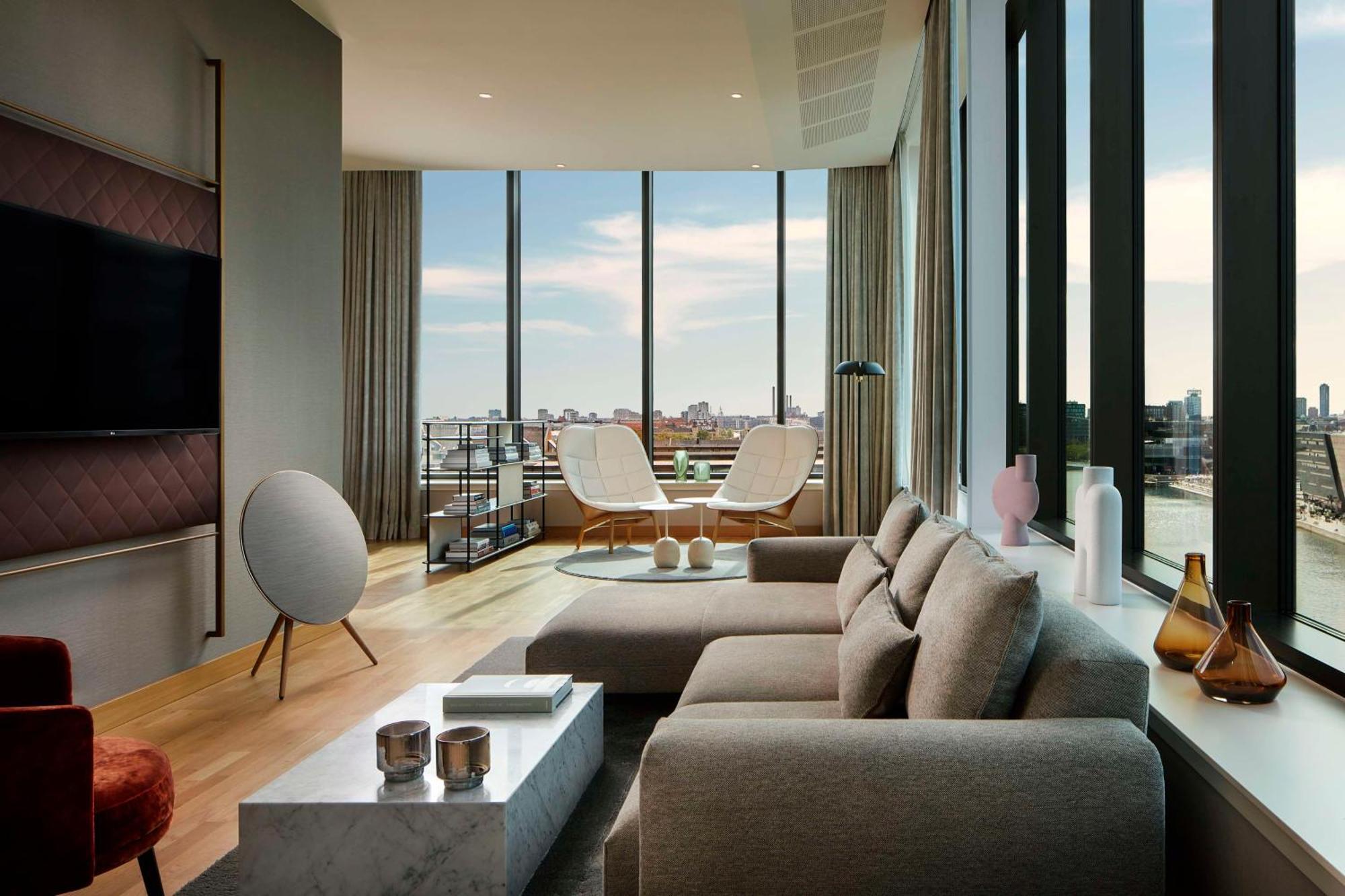 Nh Collection Hotel
