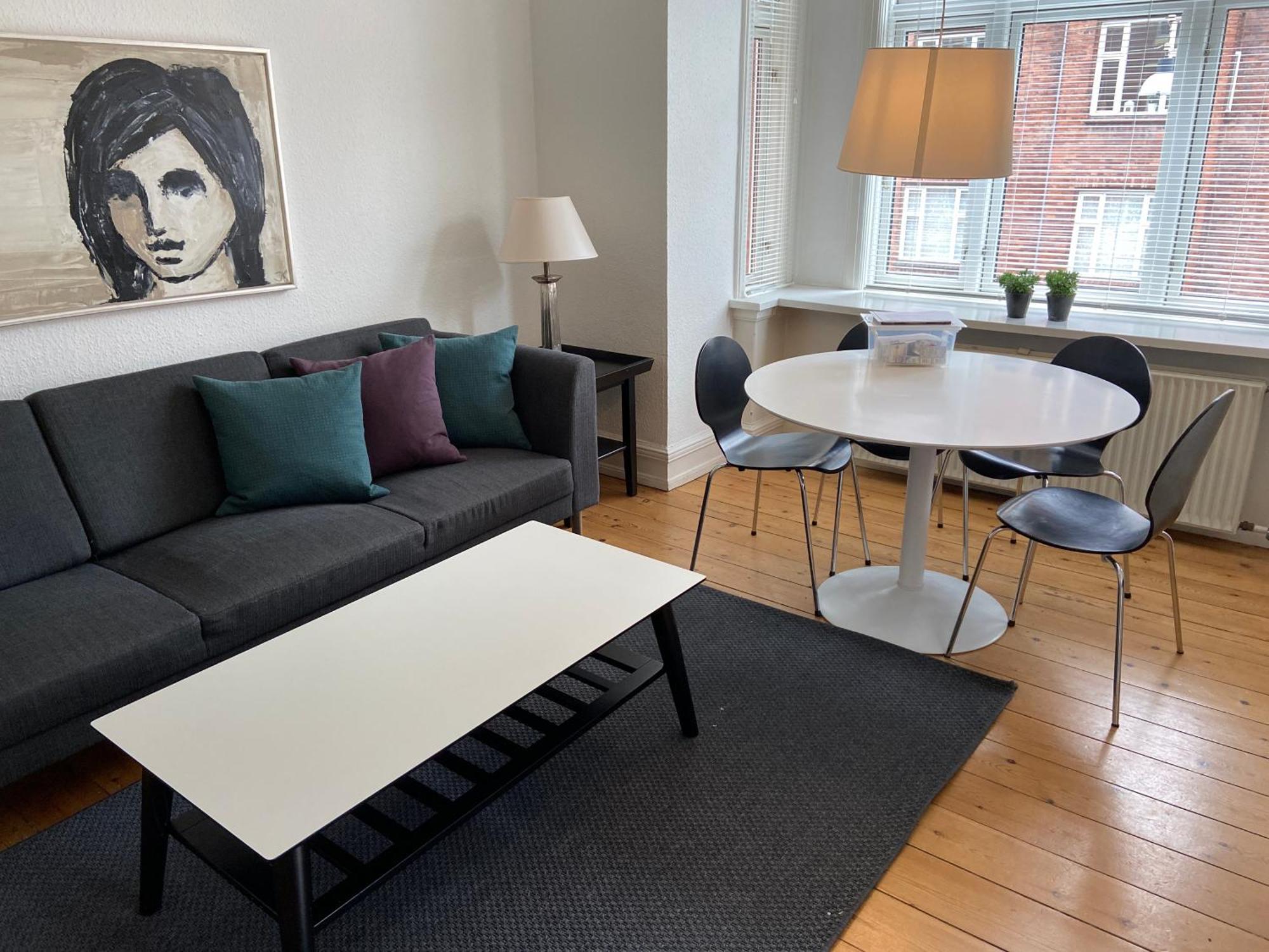 Holmbladsgade 2nd Floor Apartment Copenhagen