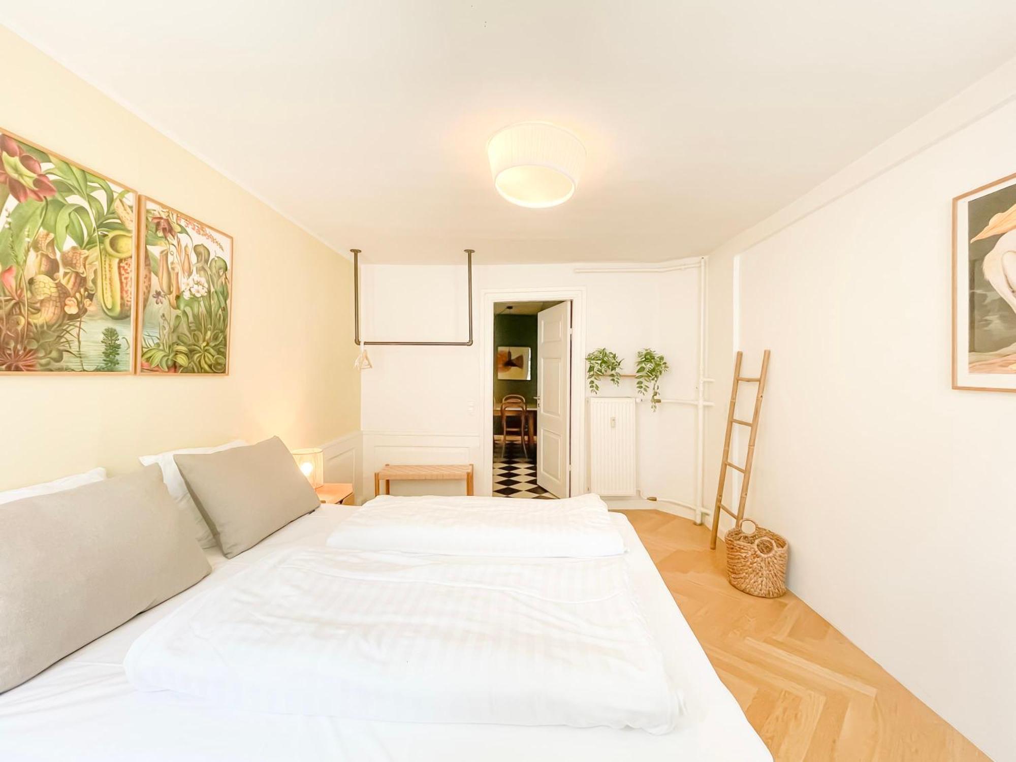 Large Flat With 4 Bedrooms In Appartement Kopenhagen