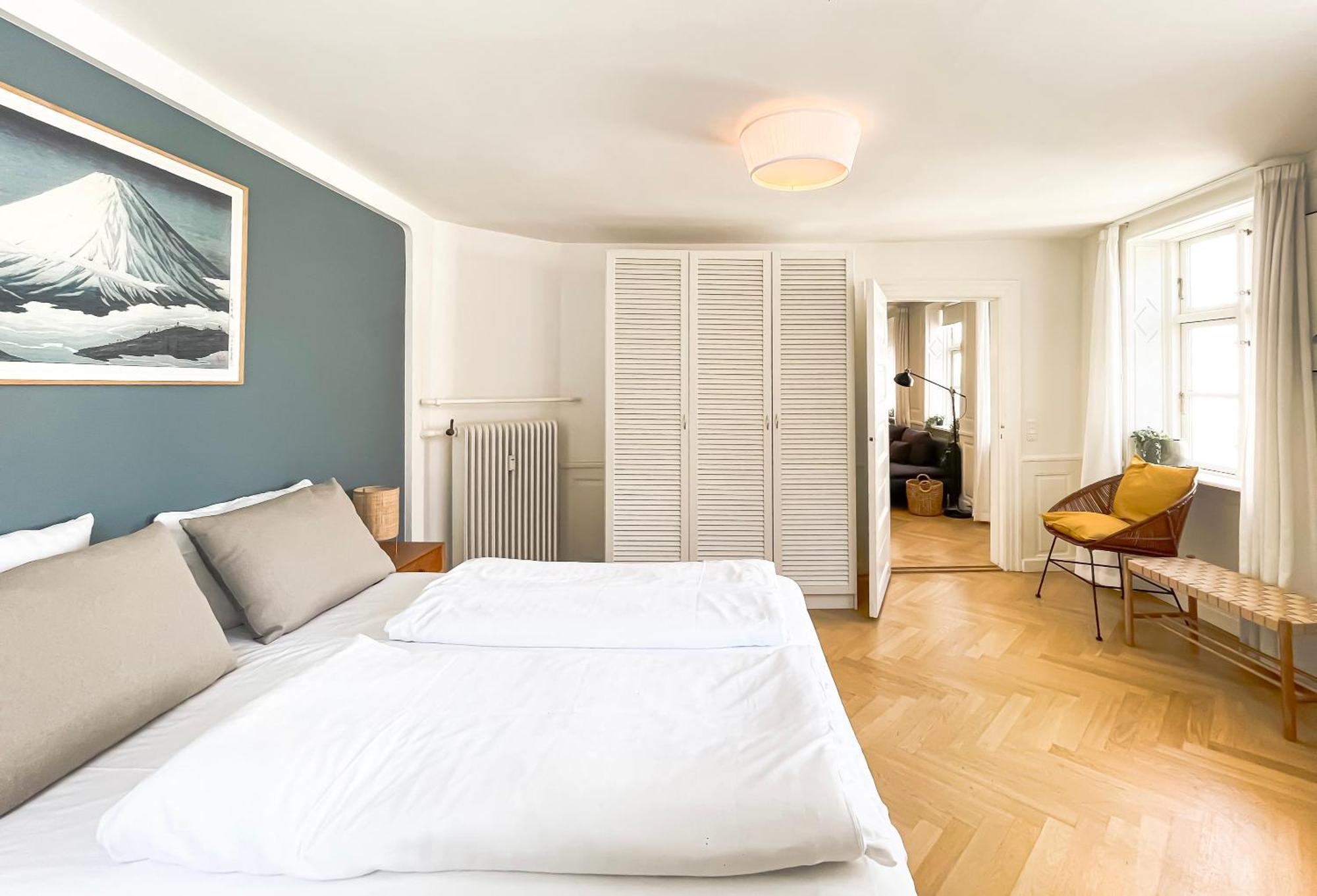 Appartement Large Flat With 4 Bedrooms In *