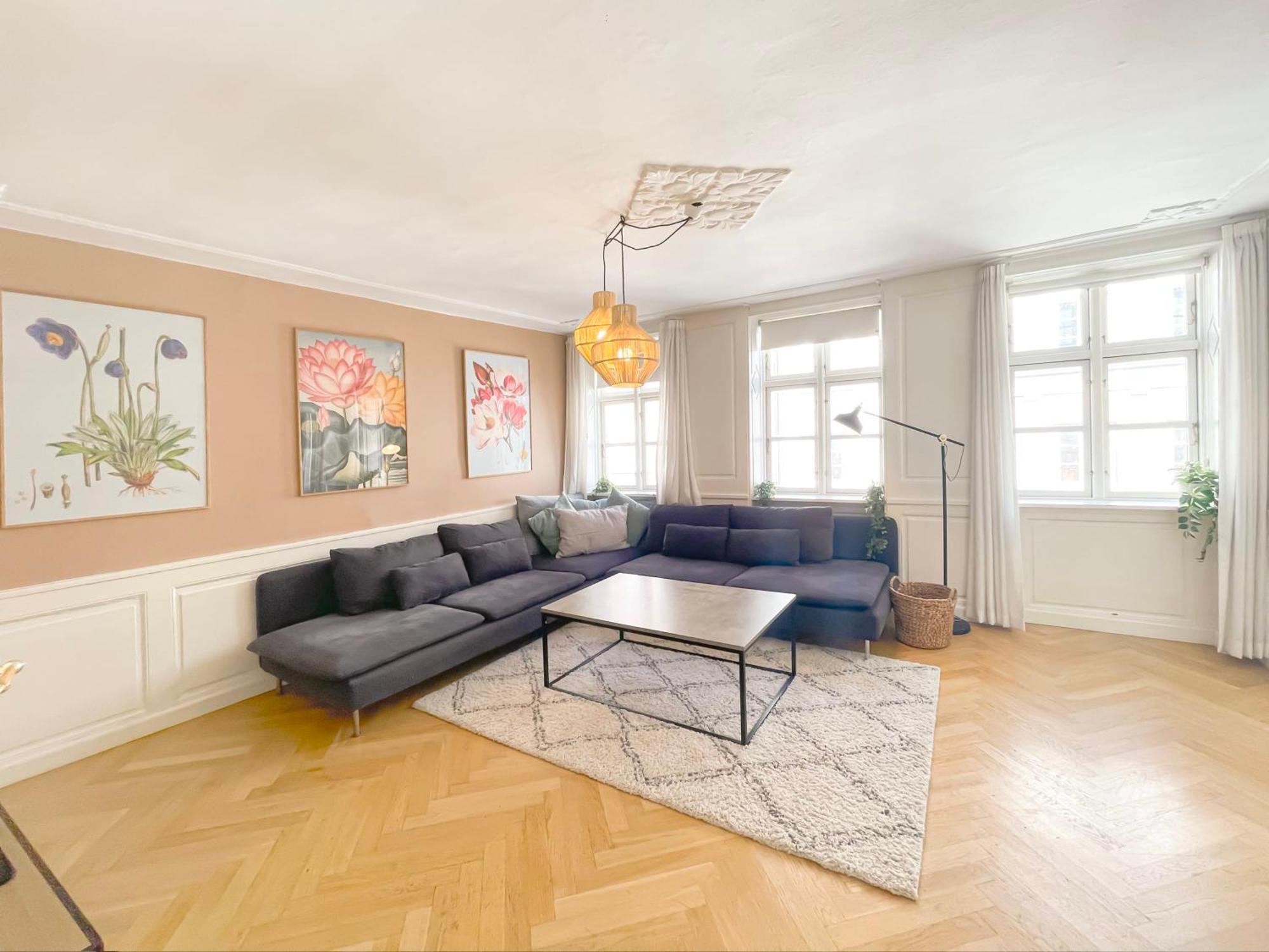 Large Flat With 4 Bedrooms In Appartement Kopenhagen
