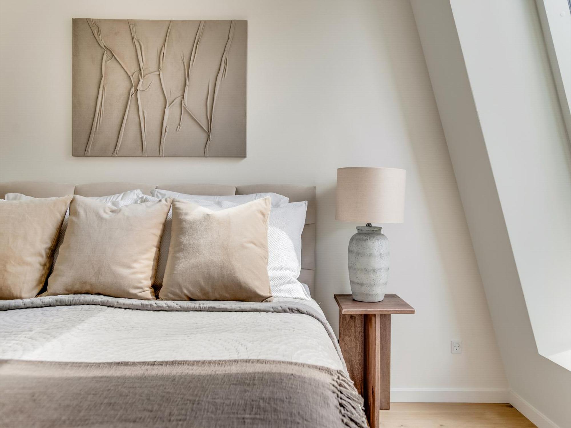 Sanders View - Stunning Two-bedroom With Harbor View *
