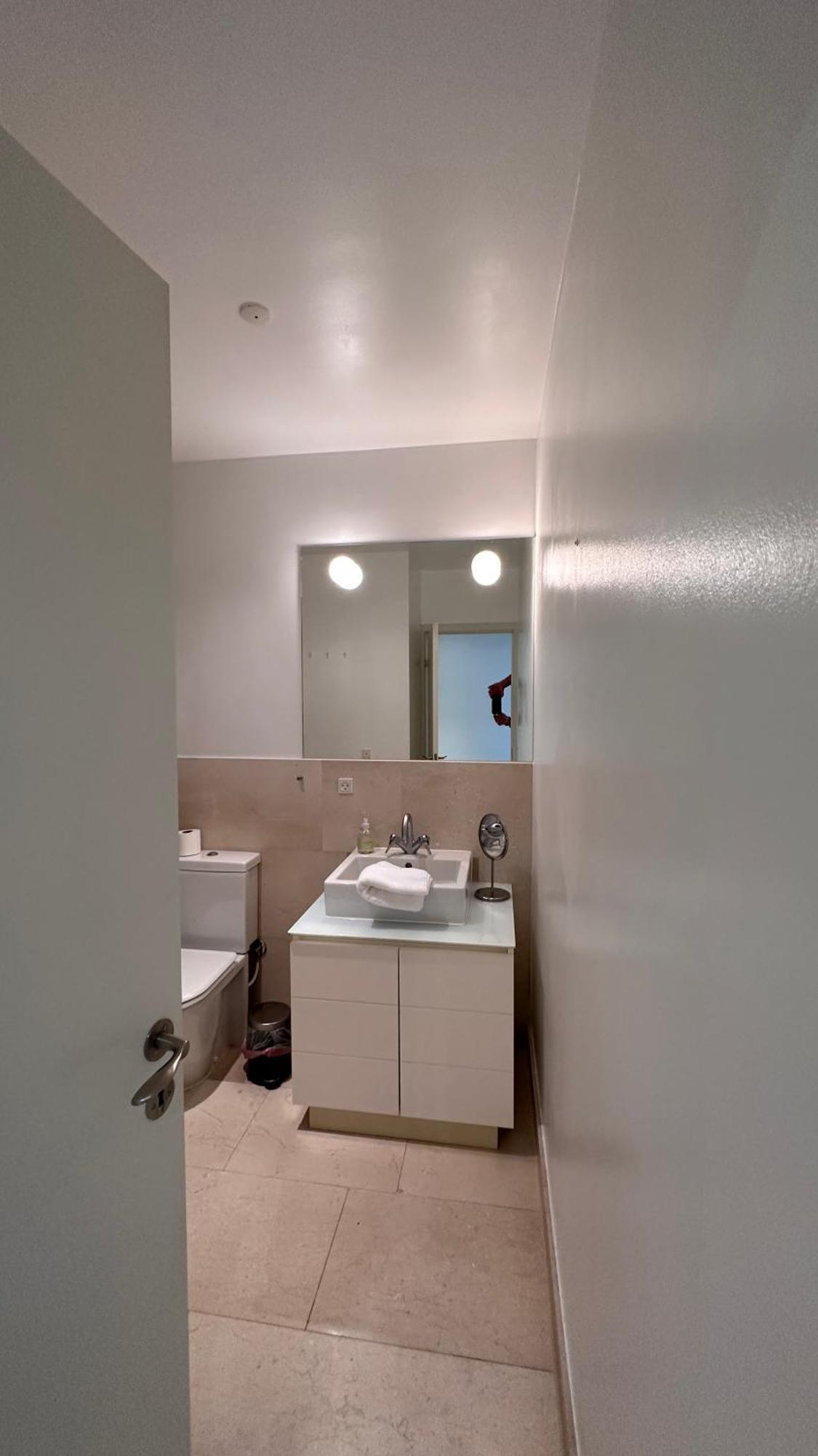 Apartment - Rap 8 *