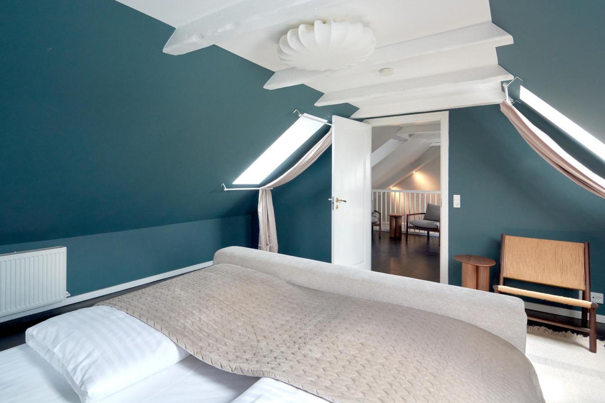 Luxury Penthouse - Private Balcony - Heart Of *