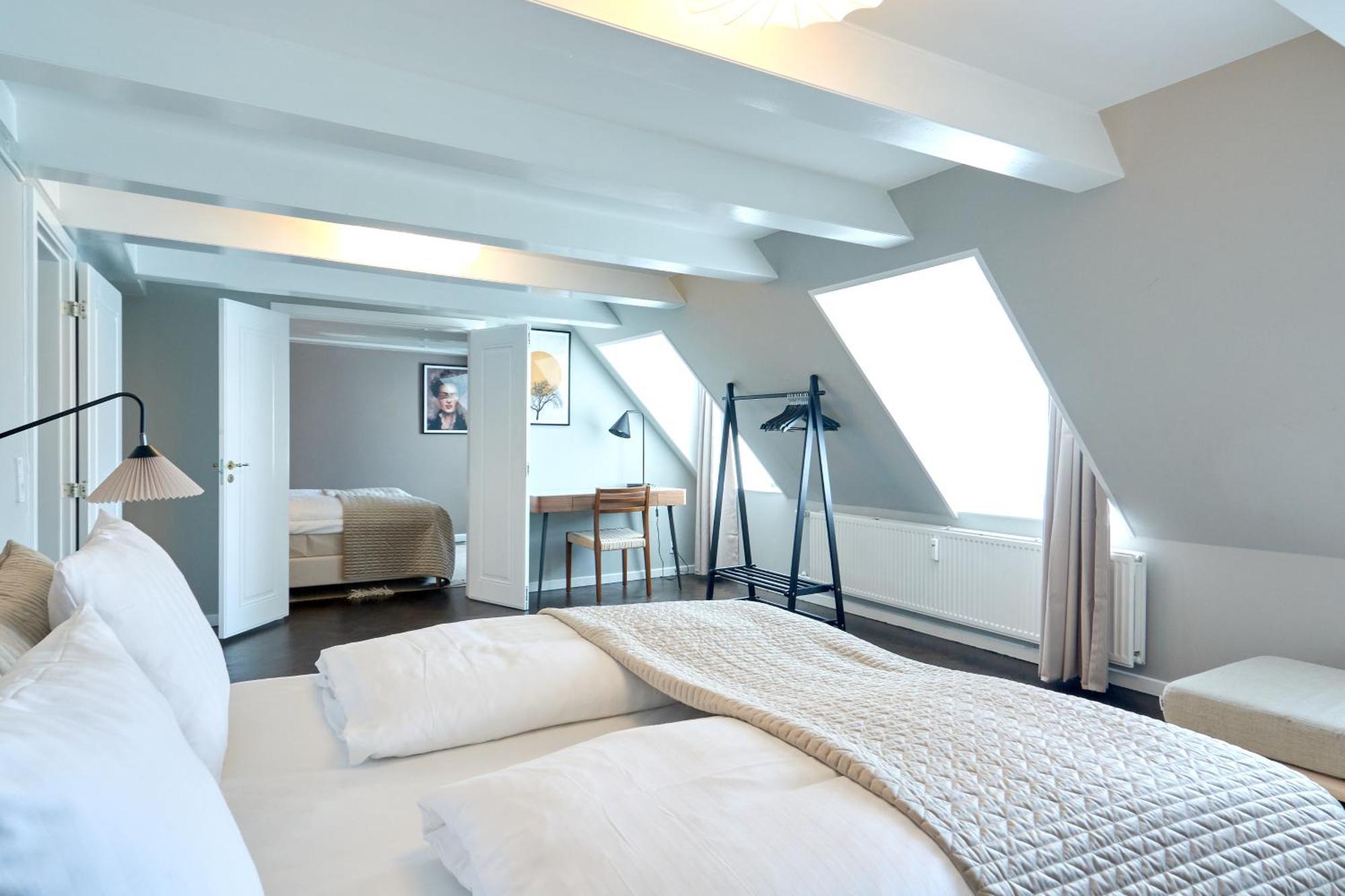 Luxury Penthouse - Private Balcony - Heart Of *