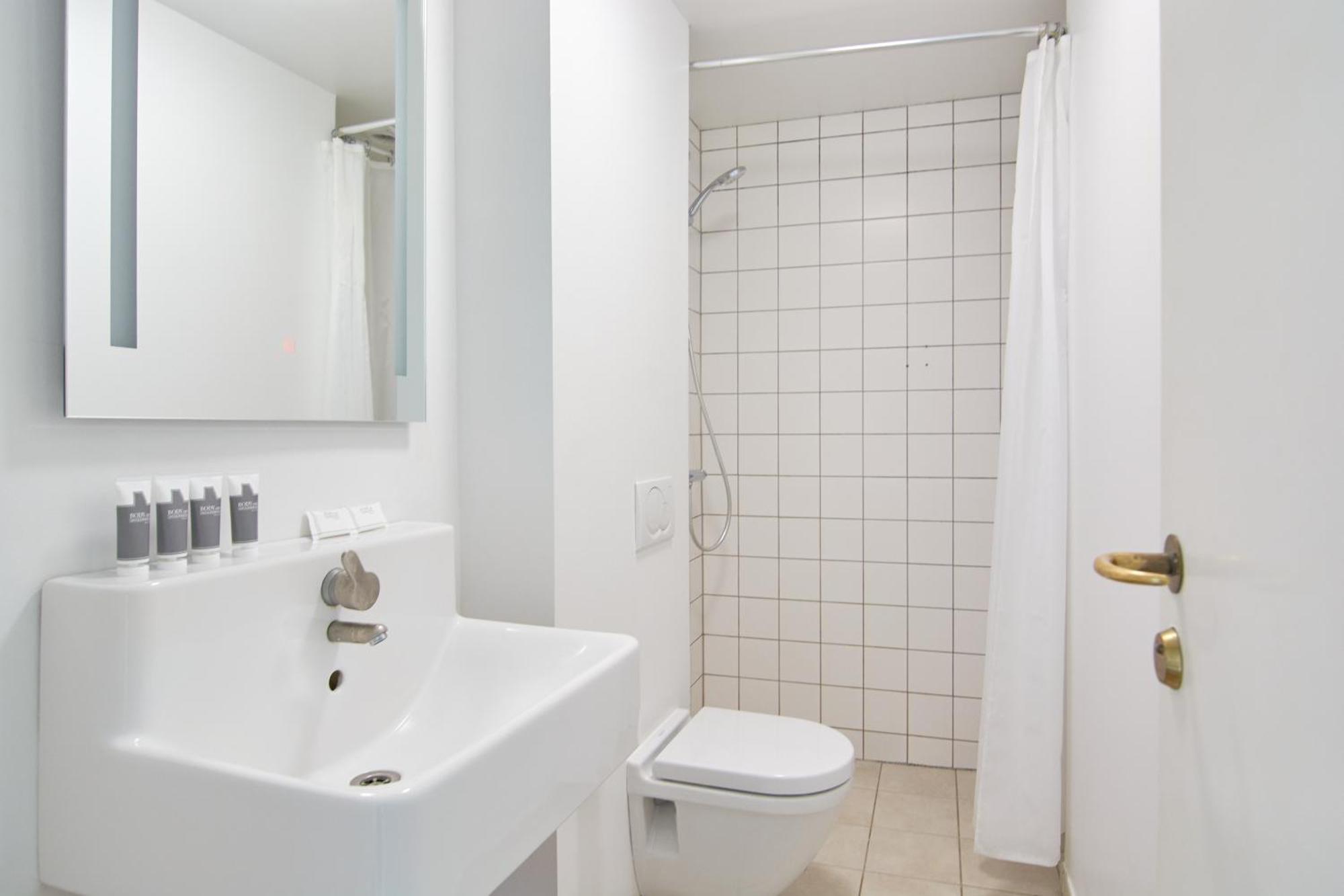 Apartment 2br In Vibrant & Colourful Nyhavn *