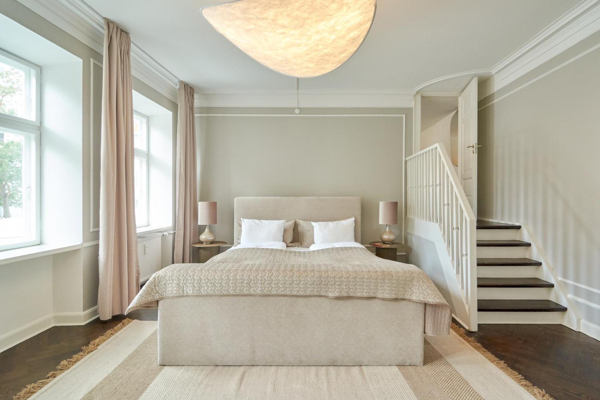 Stylish Spacious Flat W 3br In Apartment Copenhagen