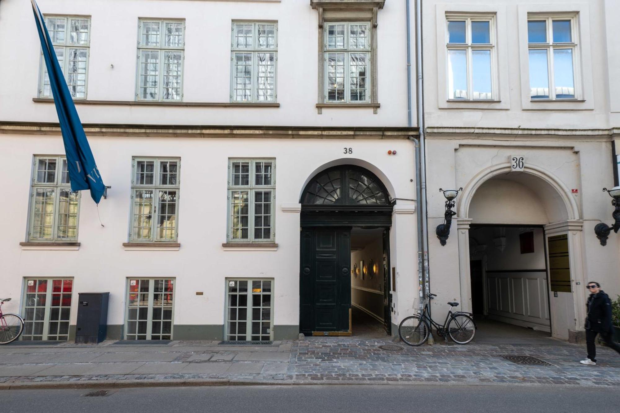 Centrally Located 3 Bedroom Flat