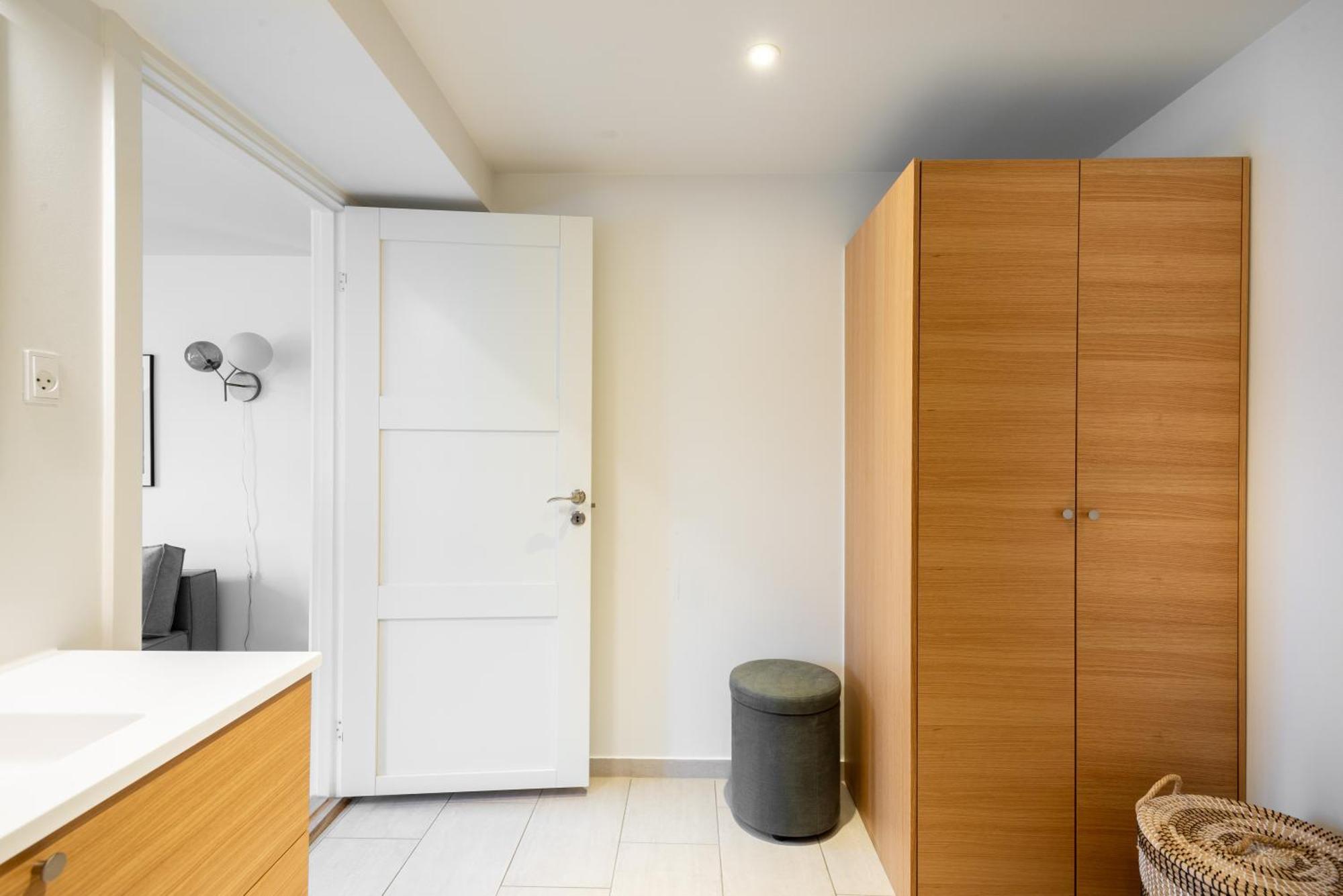 Sanders Leaves - Two-bedroom With Shared Roof-top Terrace
