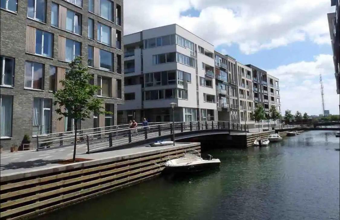 Canal View In Apartment Copenhagen