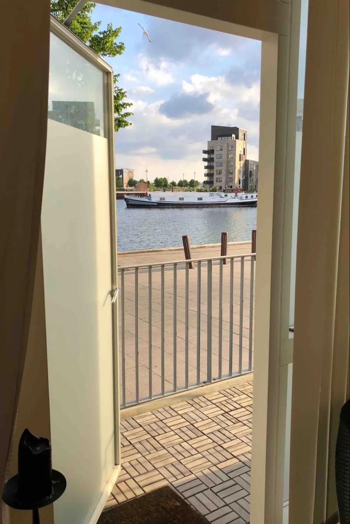 Canal View In Apartment Copenhagen