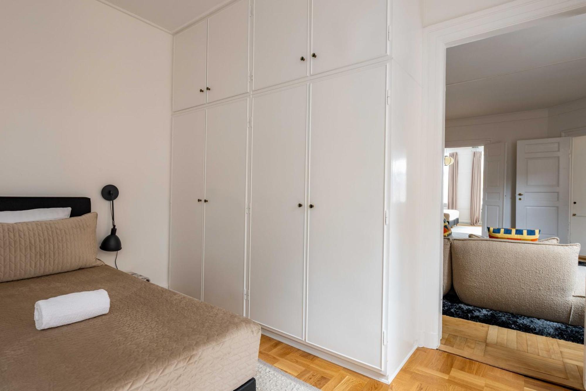 Lejlighed Rare 4br W Unique Details In Cph København