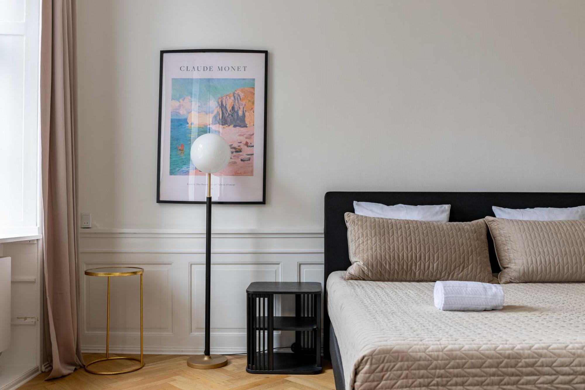 Rare 4br W Unique Details In Cph København