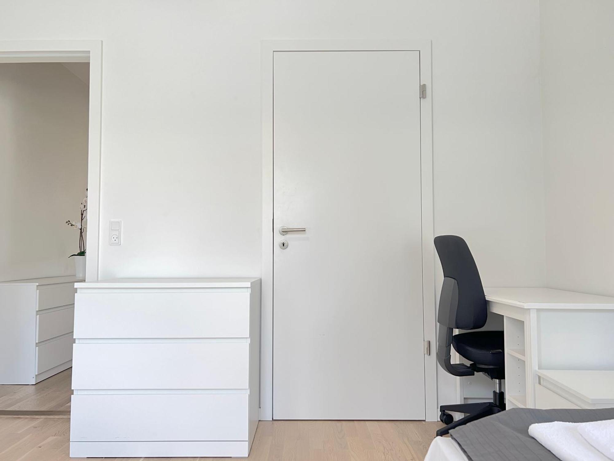 Spacious 3 Bedroom With Balcony At Richard Mortensens Vej