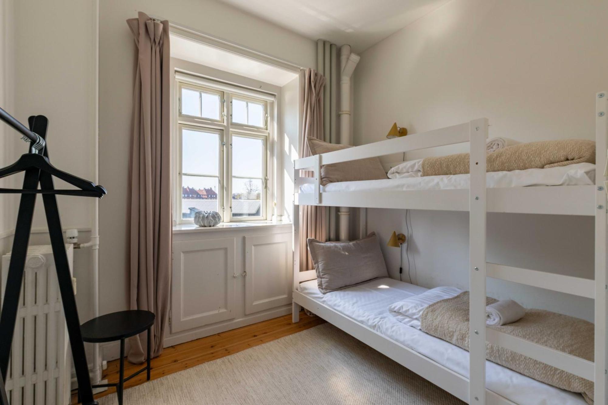 Spacious 3 Bedroom Flat In Peaceful Area * Copenhaga