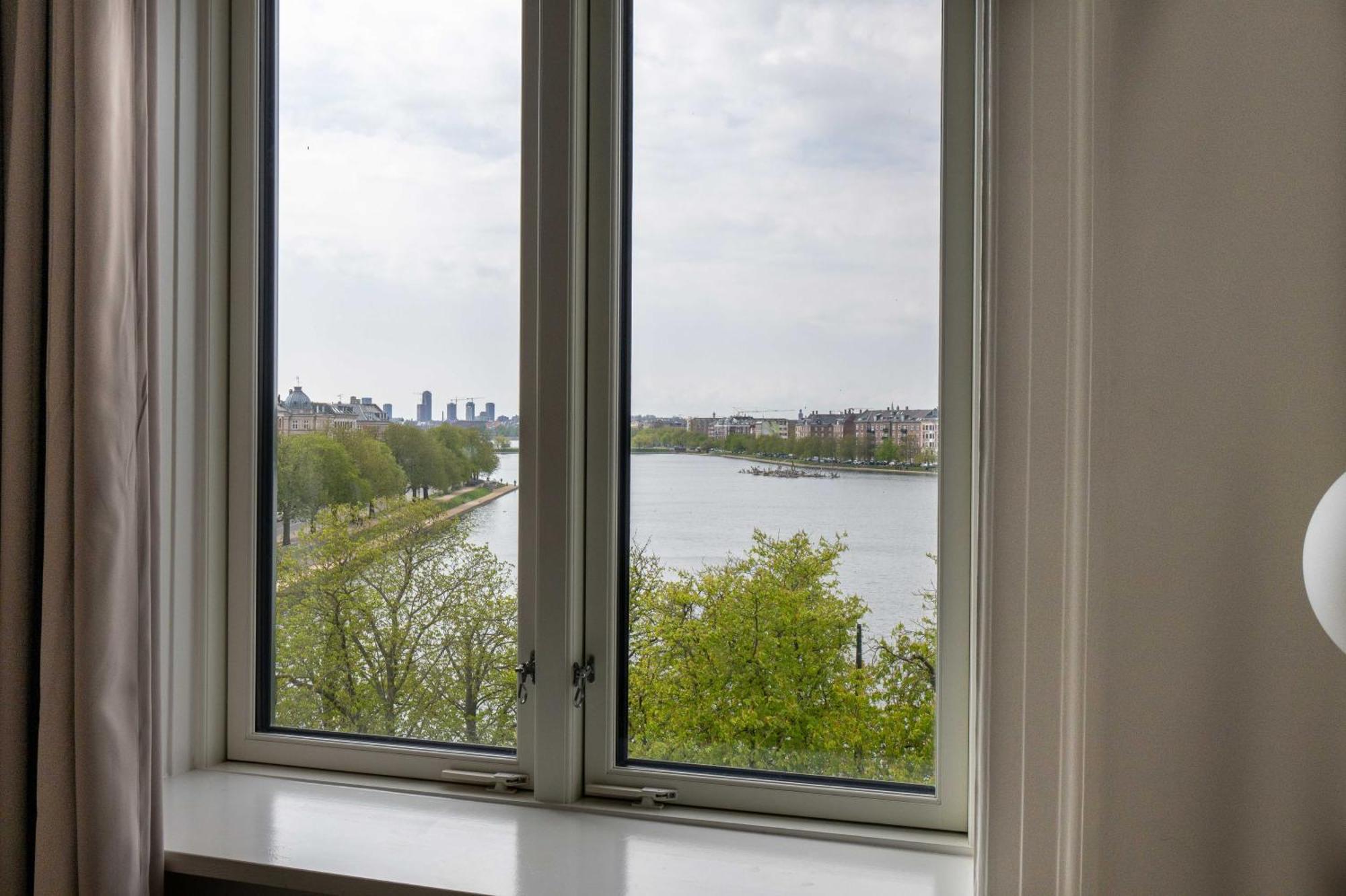 Spacious 3 Bedroom Apartment In Peaceful Area Huoneisto