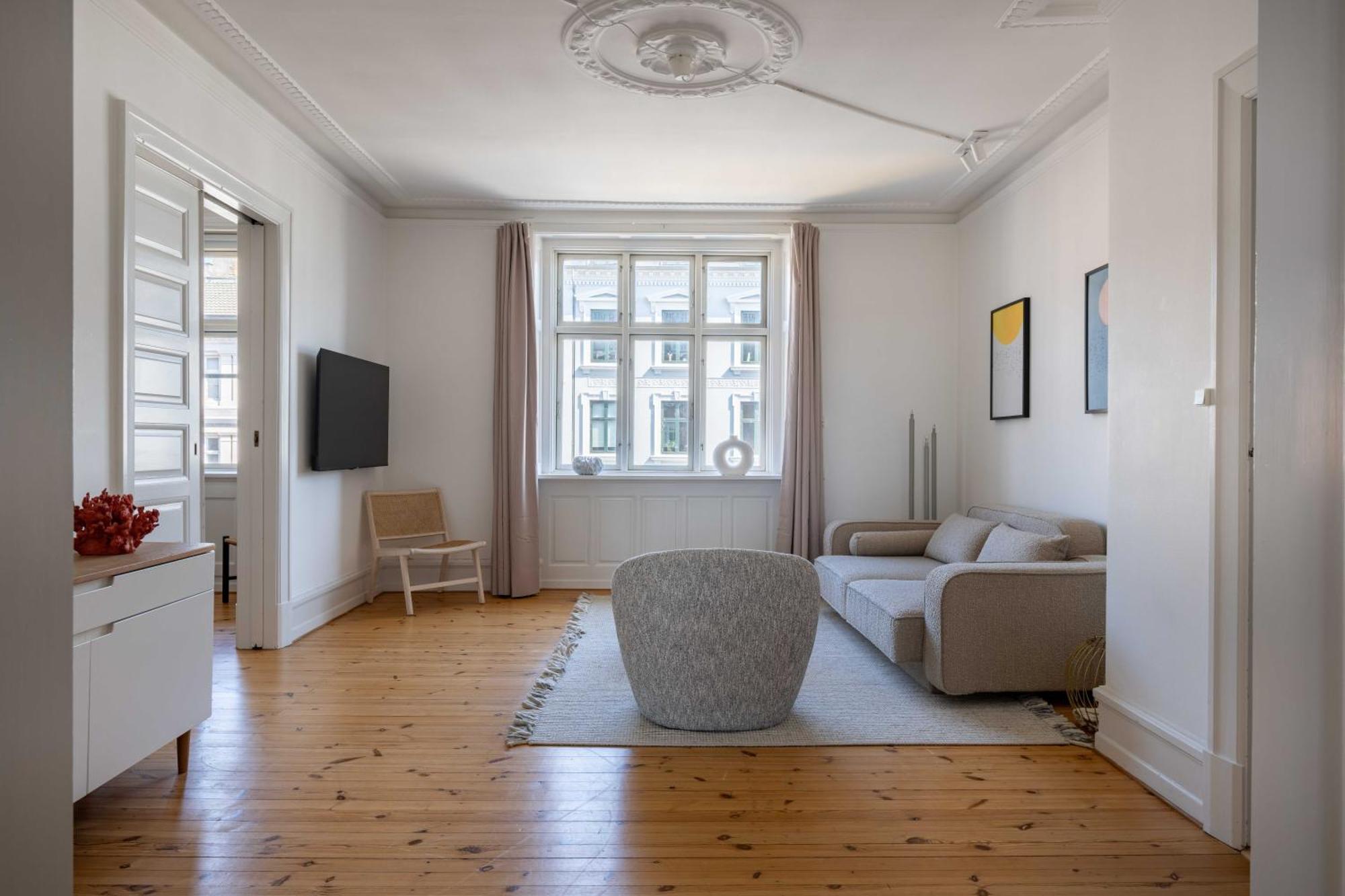 Apartamento Spacious 3 Bedroom Flat In Peaceful Area