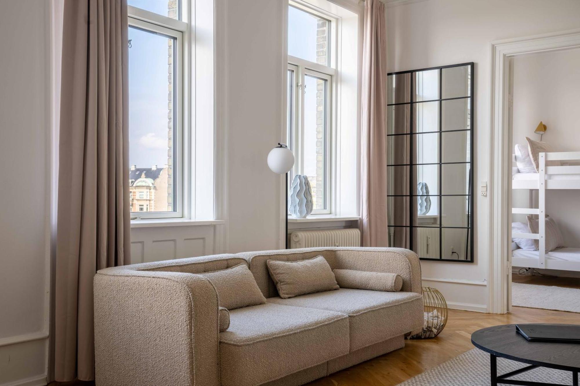 Apartment 3 Bedroom In Lovely Area