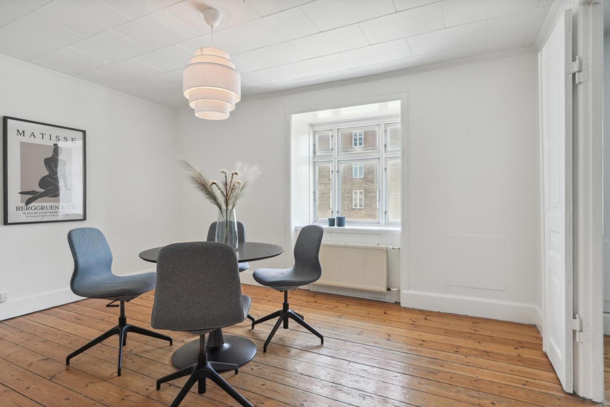 - 2br Sophisticated Urban Retreat Kopenhagen