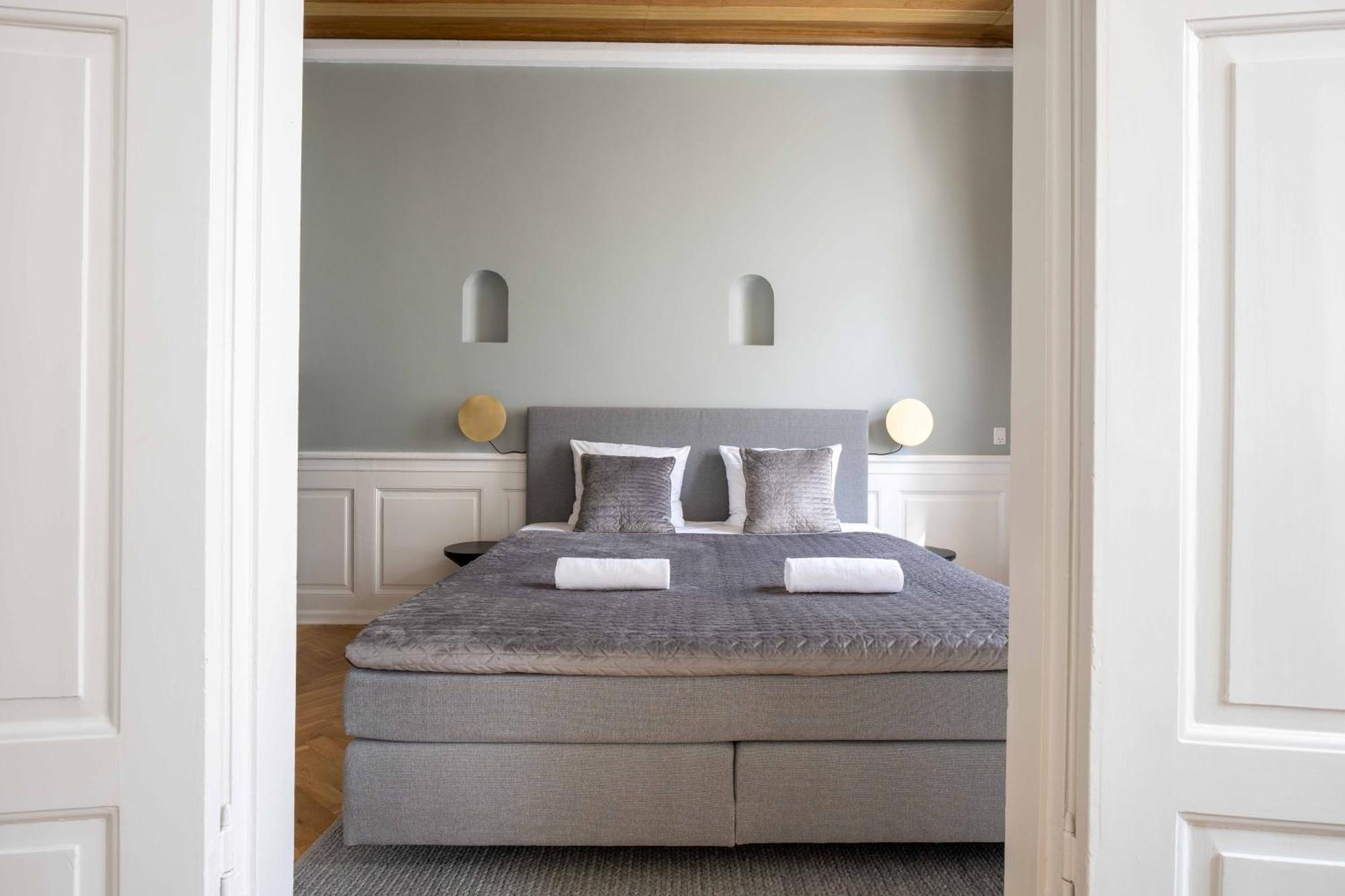 Lavish 4br Flat In The Heart Of Cph By The Canals * Copenhagen
