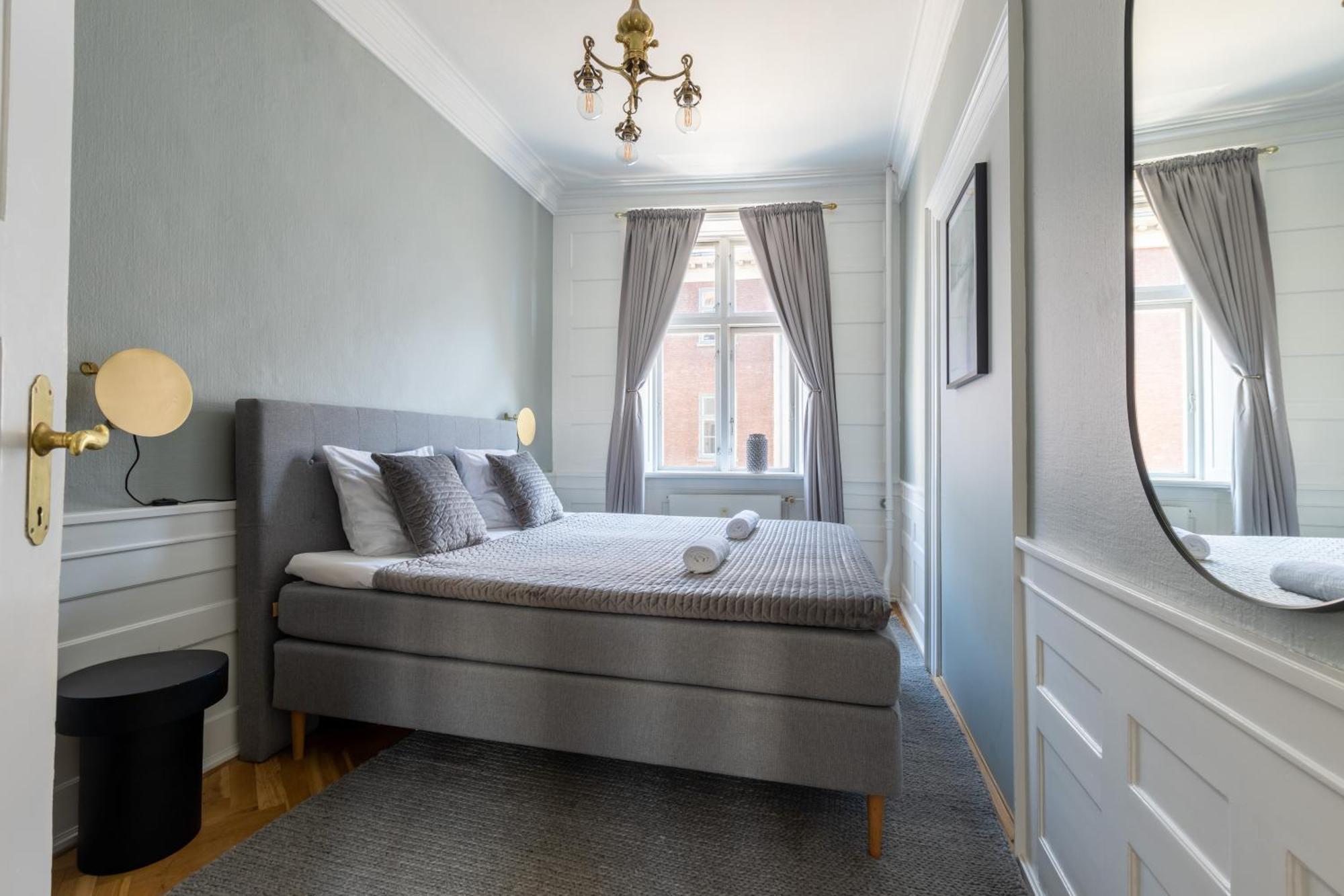 Large Flat With Canal View In Cph * Copenhagen