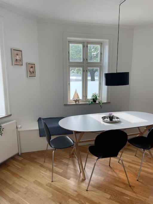 Apartamento Uniq With A Little Garden - Placed In The Heart Of Copenhagen! *